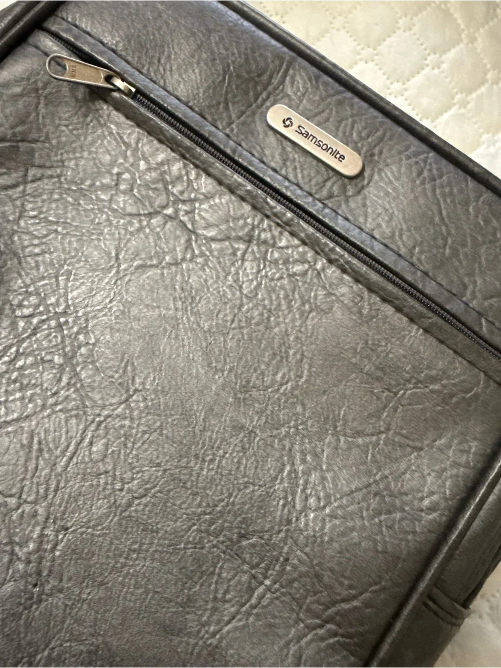 Vintage Samsonite Silhouette Carry On Overnight Travel Bag grey Adjustable Strap
